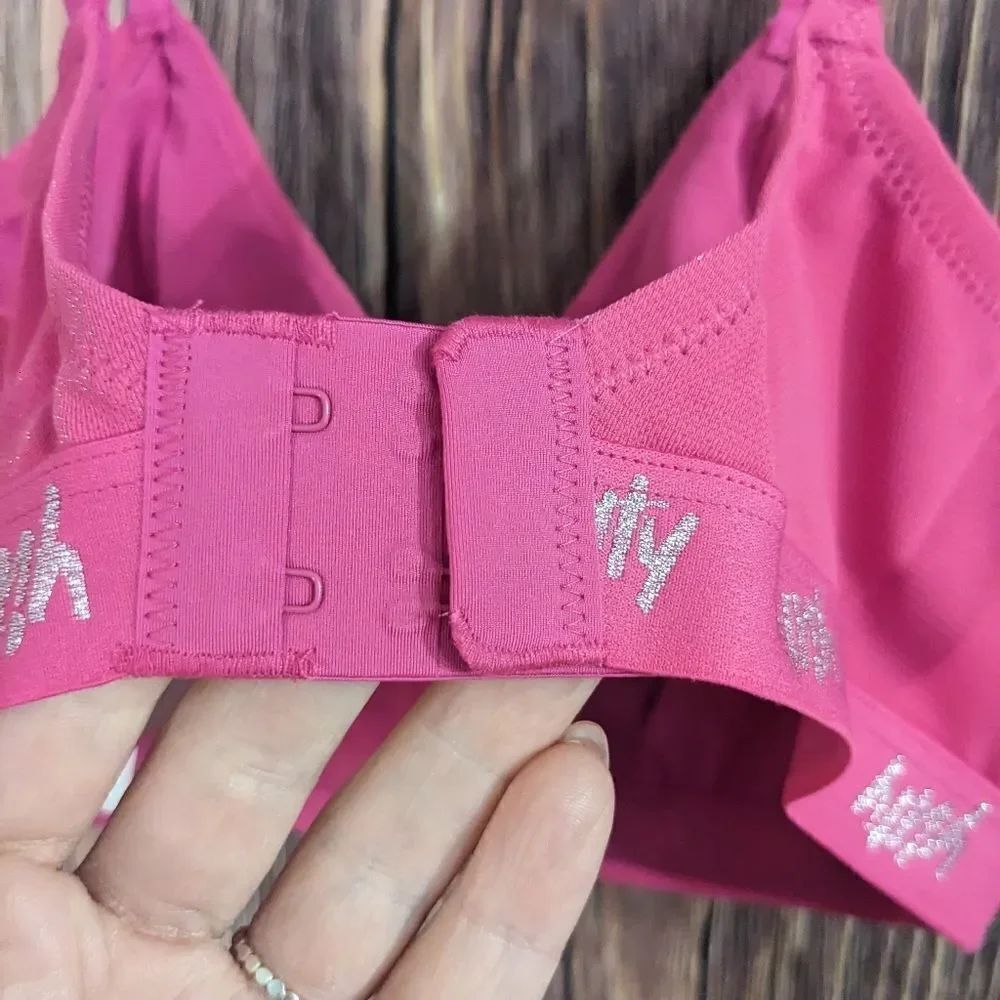 Fabletics Bralette - Picture 9 of 16